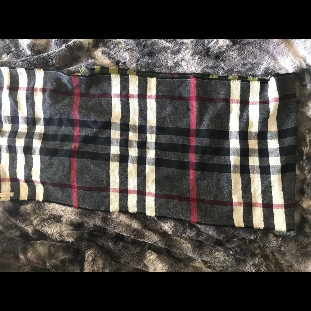 Burberry Wool Scarf